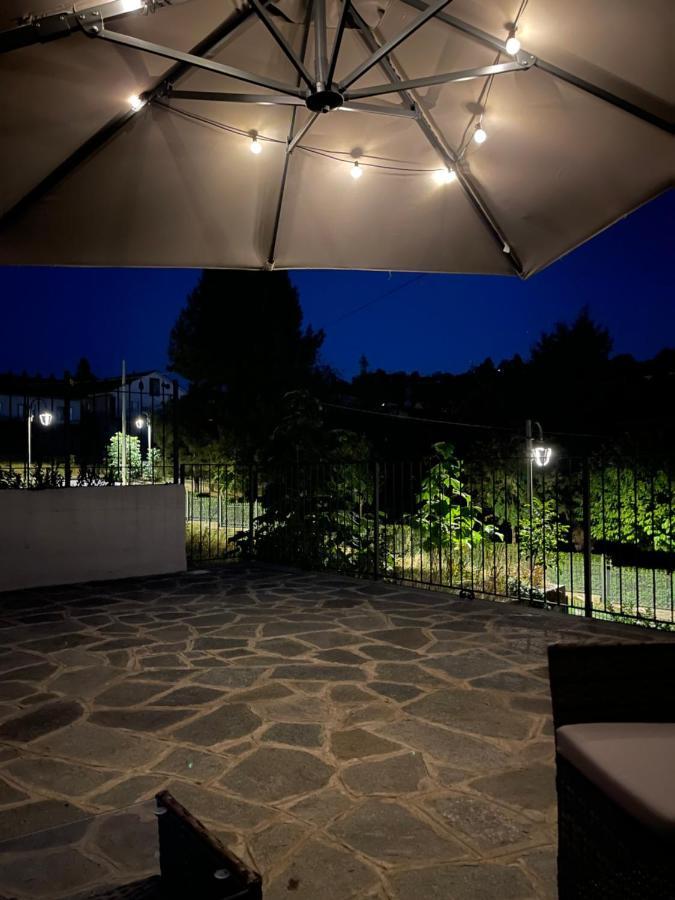 Al Laghetto La Morra Bed & Breakfast Exterior photo