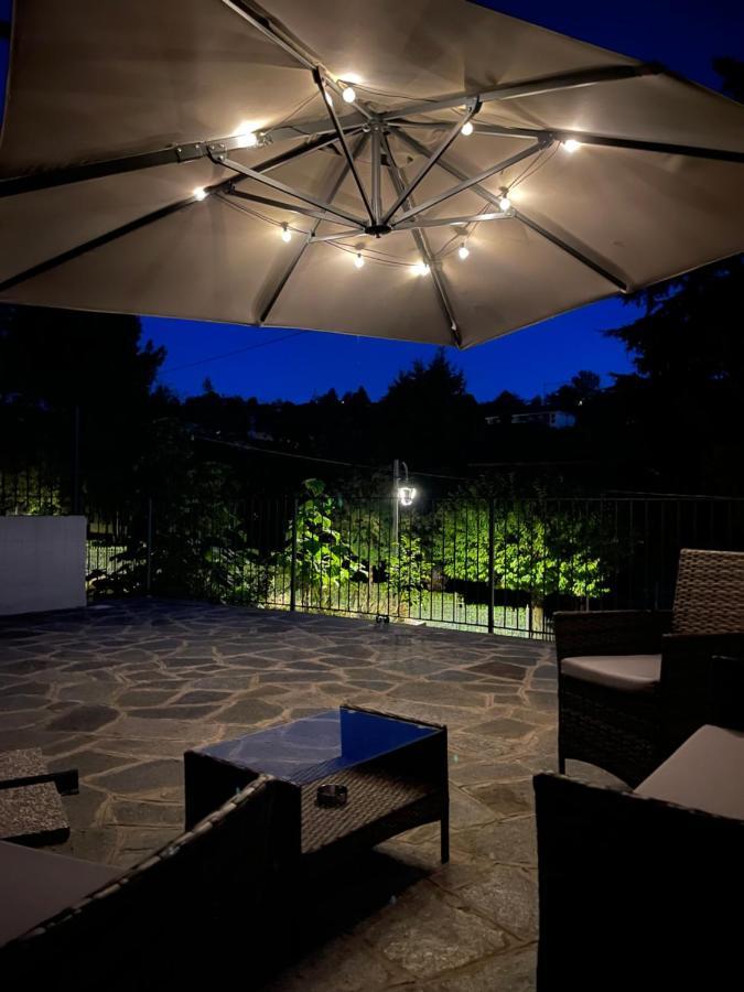 Al Laghetto La Morra Bed & Breakfast Exterior photo